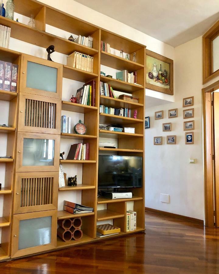 Casa Vacanze Seahorse Salerno Buitenkant foto