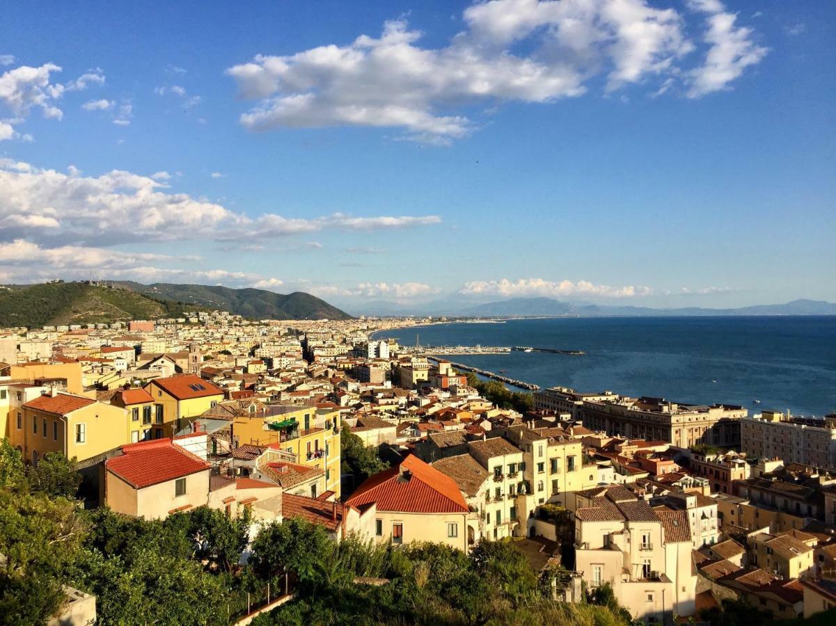 Casa Vacanze Seahorse Salerno Buitenkant foto
